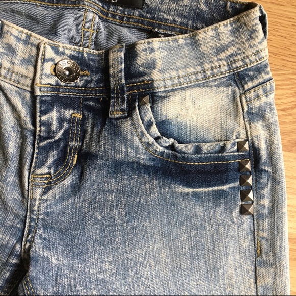 Acid wash style skinny ripped jeans - size 0 - Picture 7 of 12